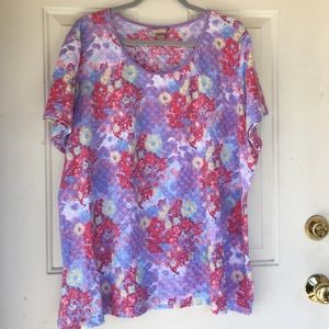 Pretty floral top.
